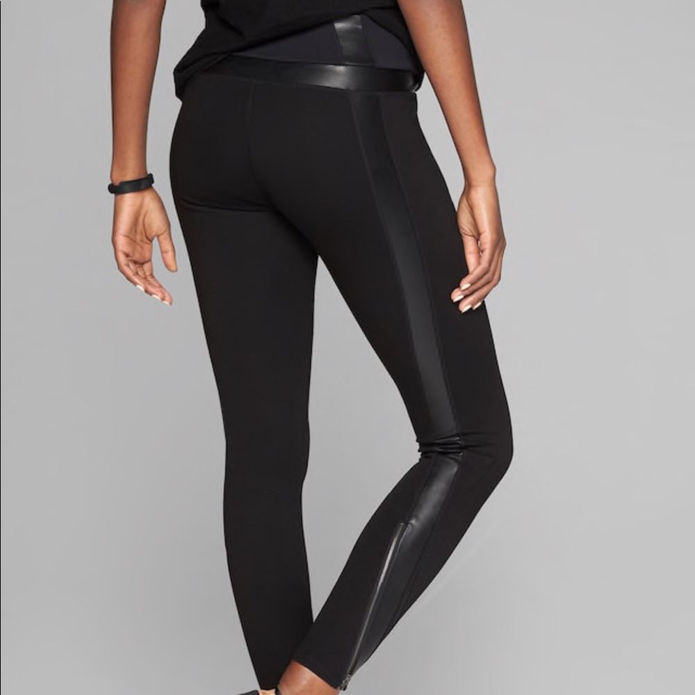 Athletica Leggings
